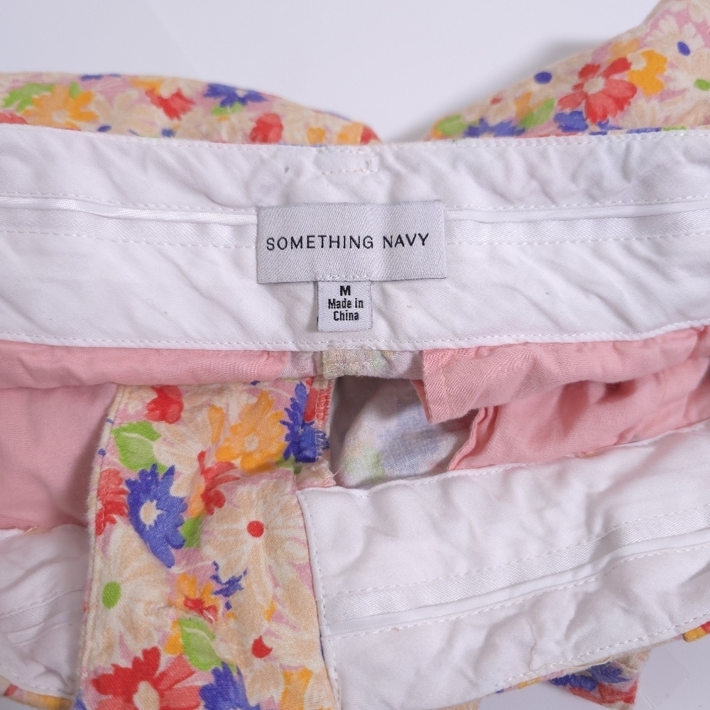 Somethimg Navy Linen Blend Floral Lightweight Shorts Size Medium - Picture 10 of 10